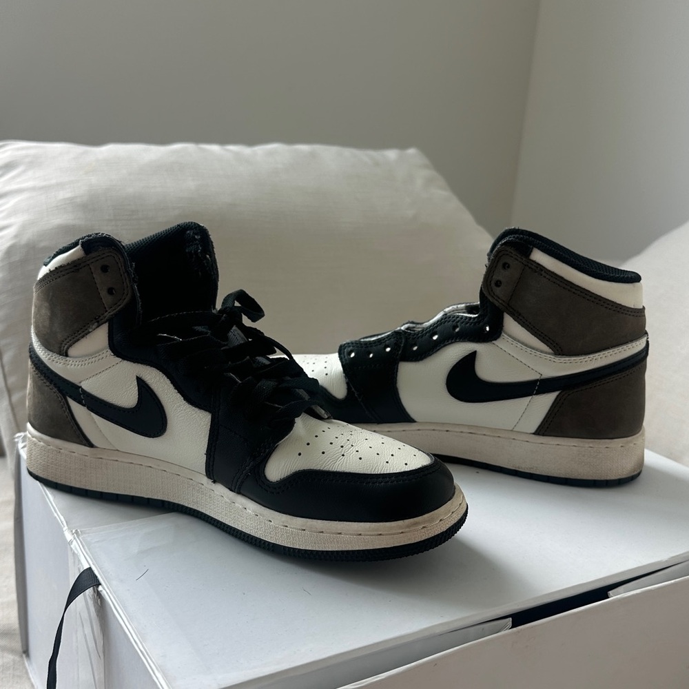 Nike Men's Retro Air Jordan 1s